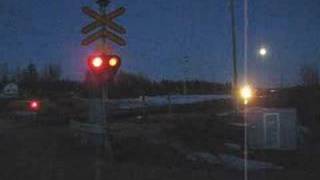 preview picture of video 'InterCity 77 passes Suhonen level crossing'