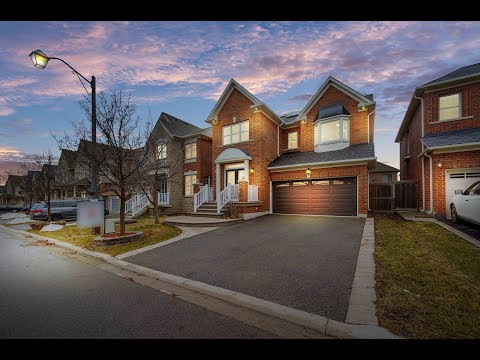 Beautiful Detached Home in Milton | 255 McCready Dr, Milton | Alex Abramov