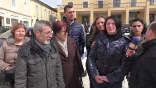 dramma-casa-e-protesta-ad-ariano-in-municipio