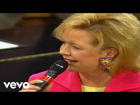 Bill & Gloria Gaither - Singing in My Soul [Live] ft. Jeff & Sheri Easter, Charlotte Ritchie