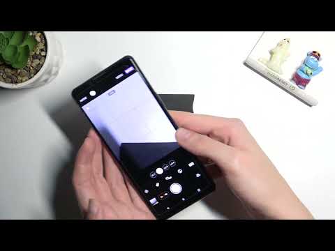 How to Turn On & Off Camera Gridlines on Sony Xperia 5 III