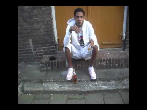 O.n.W Alex=on -stage voorbij