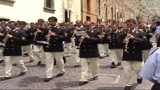 preview picture of video 'Solofra Festa di San Michele Arcangelo uscita dalla statua dalla Chiesa Collegiata Banda Musicale'