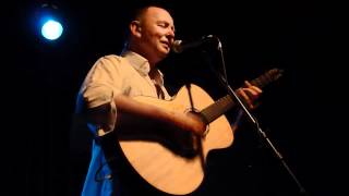 Francis Dunnery singing Ava's Song (Tin Angel 6/10/12)
