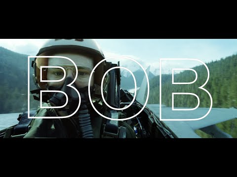 Bob - Lewis Pullman