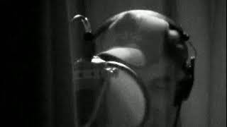 Billie Joe Armstrong Recording &quot;Mechanical Man&quot;