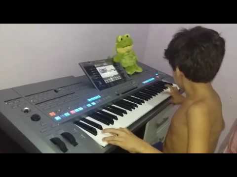 Filho de cubinho tocando ze da vea