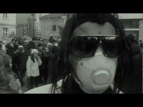 Zapocnuvanjeto Na Harlem Shake Bitola 2013 (Serdar Wiz & Albert Choka).