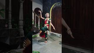 Download lagu Titli 🦋 Chennai Express #shorts #bharatanatyam #dance #classical mp3