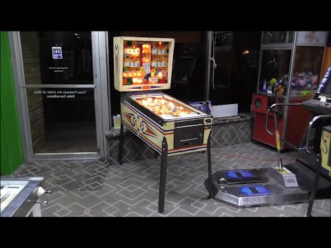 Gottlieb's 1966 Masquerade Pinball Machine - Finished - #8