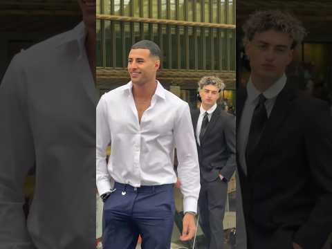 Don't move we are coming habibi..@saafiir45