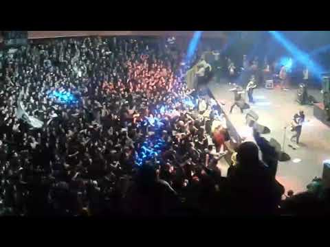 2 MINUTOS EN CHILE 2017- BARRICADA POLICIAL