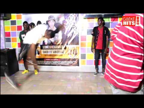 Les danseurs de Shakool 619 enflamment le Ramé plus de Bouaké