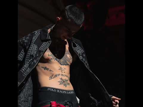 VHS x E V - CZARNE CZY CZERWONE