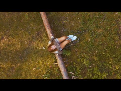 Monika Marija - Pasikalbėkim gyvai (Official Lyric Video)