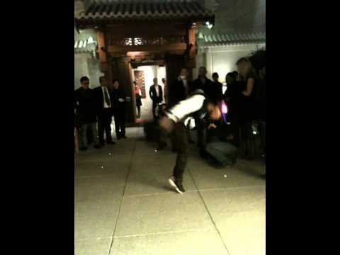 Charles "Lil Buck" Riley Jookin'  in China