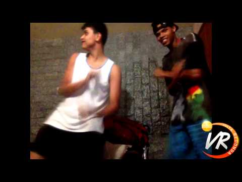 MC FINNO ,MC RC - CRACKUDOS DA RADIO VR DIGITAL [DJ XININHO]