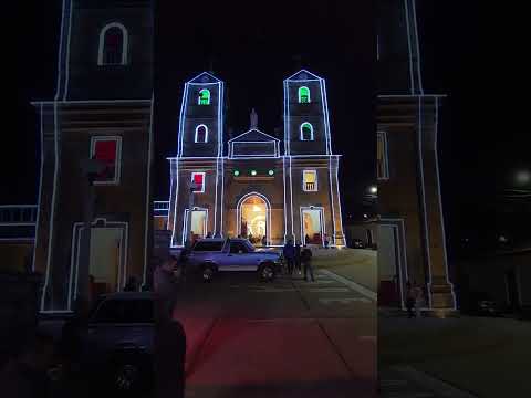 Madrugando a la Misa de Aguinaldos en Zapatoca Santander Colombia ☺️ 🙏