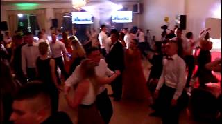 Studniówka maturzystów ostrowskiego Rubinka (zdjęcia, wideo)