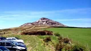 preview picture of video 'The Sugarloaf Mountain on a Nice Day with a 360 view from the Carpark in County Wicklow.'