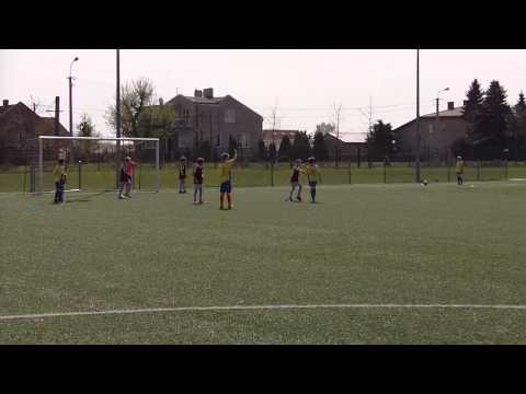 Ożarowianka 2005  2-1  UKS Stare Babice    cz.1    25-04-15