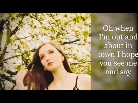 Here Comes A Queen (Official Lyric Video)