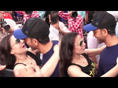 download lagu mp3 mp4 Ameesha Patel, download lagu Ameesha Patel gratis, unduh video klip Ameesha Patel