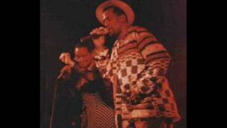 Gregory Isaacs and Carlene Davis   ,  Feeling irieeeeeeeeeee