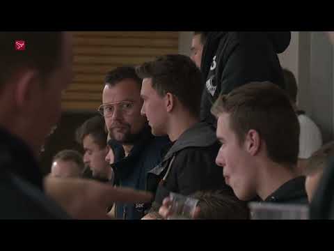 Zaalvoetballers ZVV Urk strijdend ten onder tegen koploper