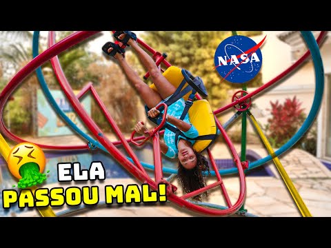QUEM FICAR MAIS TEMPO NO SIMULADOR DE NASA VENCE! - 360 GRAUS!