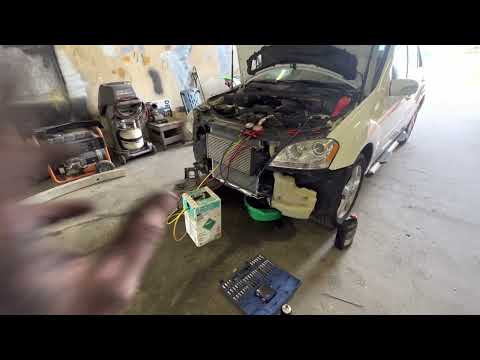 Mercedes-Benz ML 320 CDI AC compressor