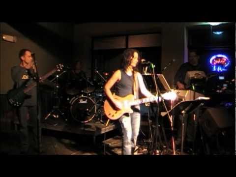 Downtown plays "Roll on Down the Highway" (BTO)