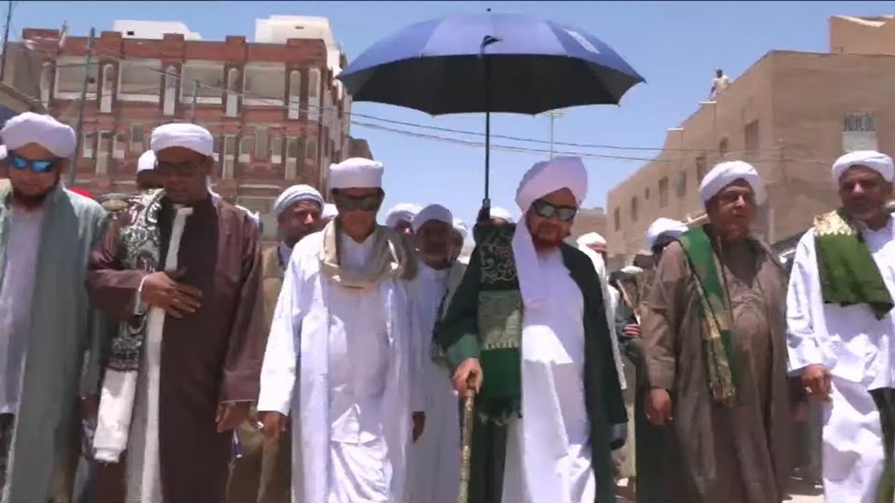 مباشر: زف موكب الطيالة في الاحتفال بالذكرى ال30 لافتتاح دار المصطفى بتريم - 29 ذ