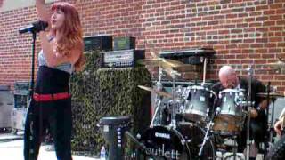 Outlett - Say Goodbye Live! VH1 & Harley Davidson Show in Glendale May 31, 2009