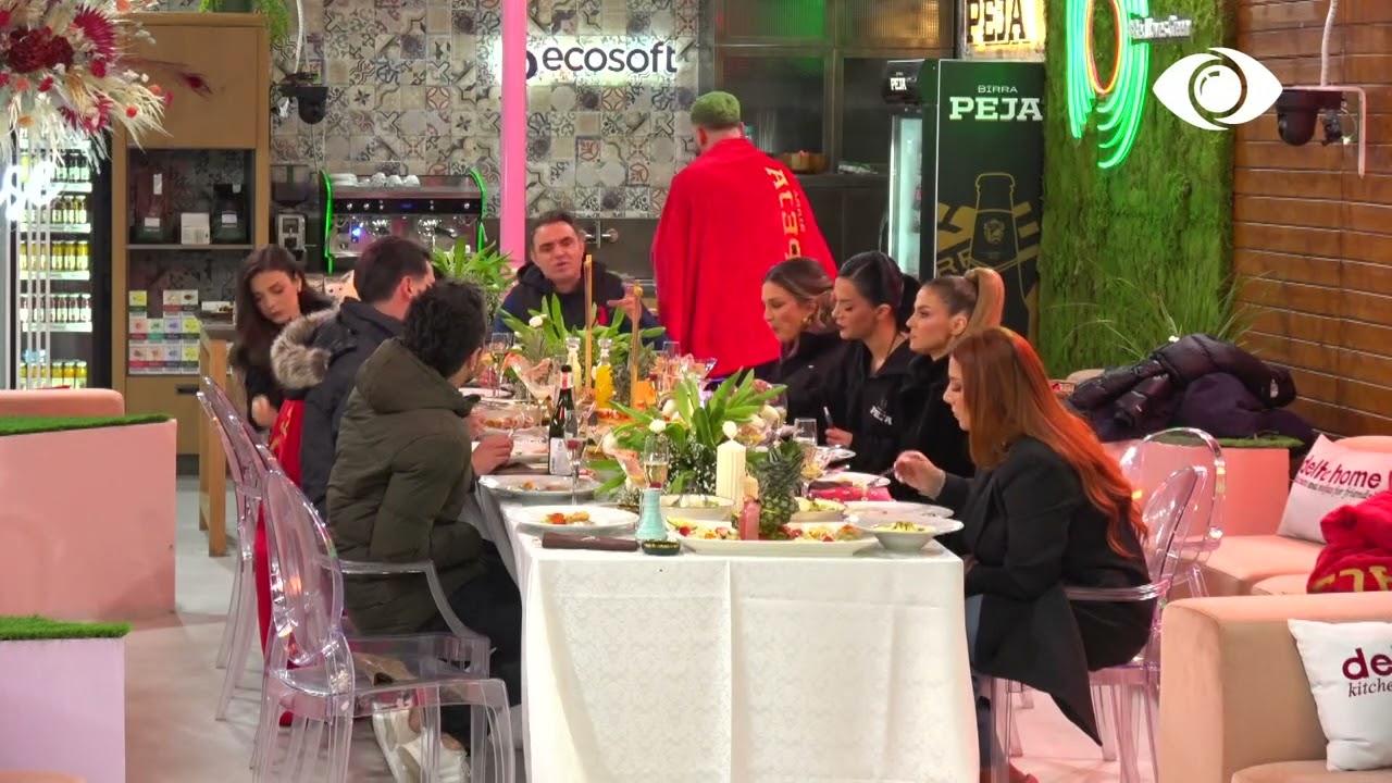 Efi diskuton me Maestron: Nuk e mban fjalën, je i lëkundur!