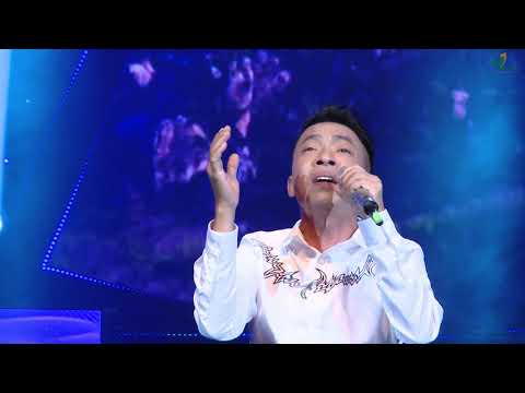 Thể hiện bởi Việt Hoàn