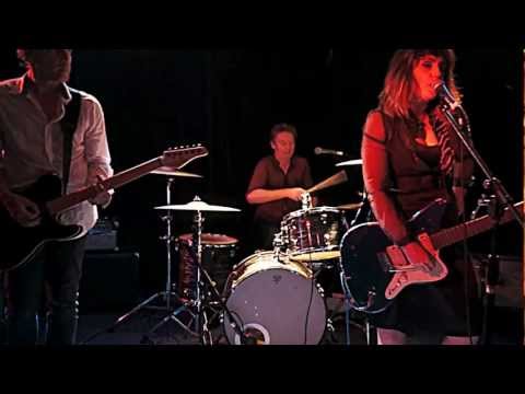 download lagu mp3 mp4 Penny Ikinger, download lagu Penny Ikinger gratis, unduh video klip Penny Ikinger