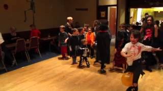 preview picture of video 'Pencaitland & New Winton Bowling Club Kids Halloween Party 2012 - 4'