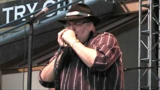 Blues Traveler  Love and Greed  8-14-10.mpg