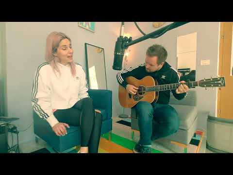 Mlade oči - Lea Sirk COVER