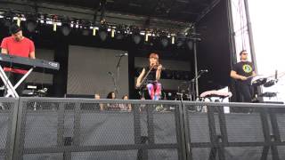Lindsey Stirling - Mirror Haus (acoustic) Boise Outlaw Field