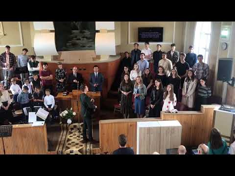 Tineri Sărărie 32 - Așteptăm Doamne drag să vii