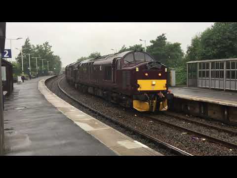 1Z24 Carnforth to Scarborough 'Scarborough Spa Express' 37668 + 37706 Accrington 29/07/2021