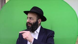 חנוכה בבית ובמבצעים (הרב אלחנן משה נחמנסון) - התמונה מוצגת ישירות מתוך אתר האינטרנט יוטיוב. זכויות היוצרים בתמונה שייכות ליוצרה. קישור קרדיט למקור התוכן נמצא בתוך דף הסרטון