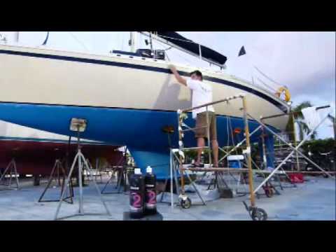 ShineYachts polishes 32' Friend-Z
