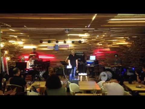 Motif 4th House Concert 'HG Funk Tronic'