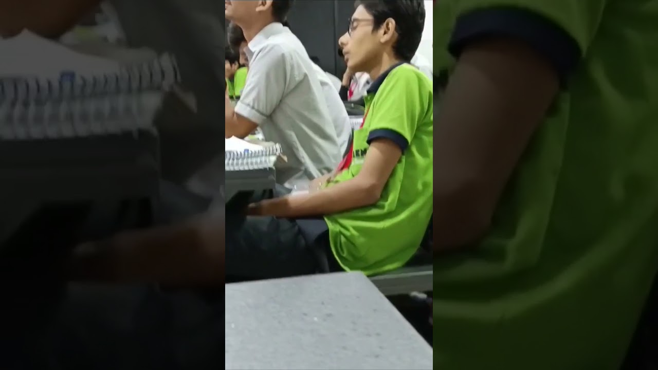 lecture ke wqt sota hua baccha 😂 #shorts #allen