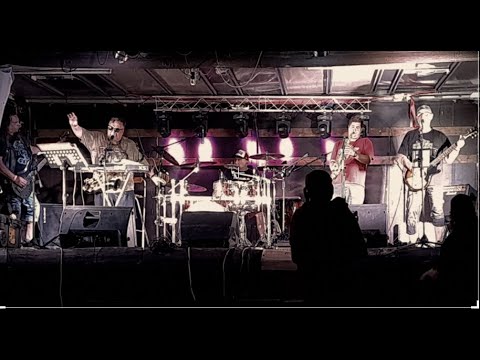 Cyriloof Bojtlbend - "Voják v hlíně" live