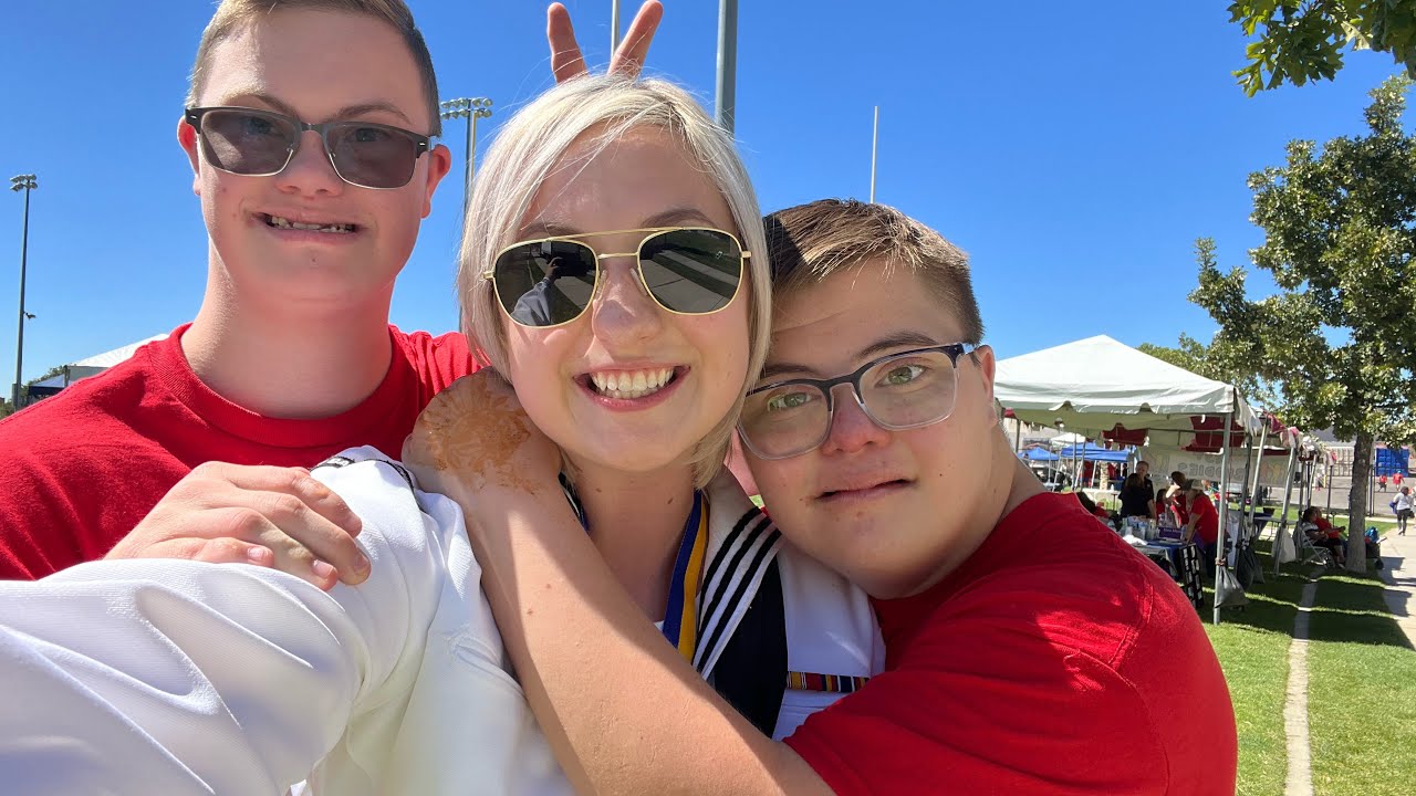 Promotional video thumbnail 4 for Billy Moon