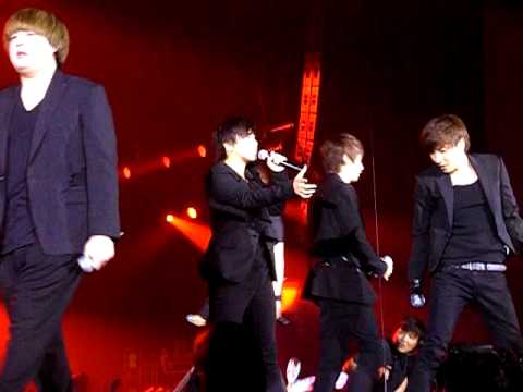 110611 Super Junior - Don't Don in SMTown live in Paris
